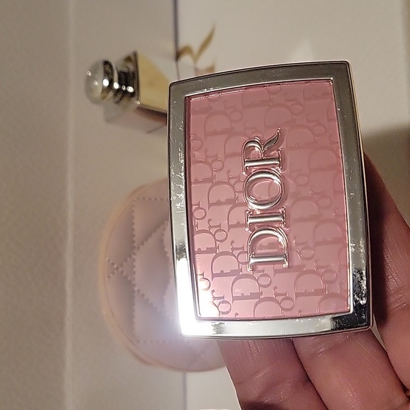 Dior Blush and Lip Set in Soft Pink With Mirror - Picture 5 of 12